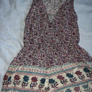 American Eagle Outfitters Floral Patterned Top